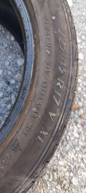 Гуми Зимни 225/45R17, снимка 3