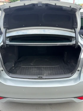 Toyota Avensis 2.0 D-4D, снимка 11