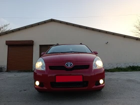 Toyota Corolla verso 2.2 D4D, снимка 2