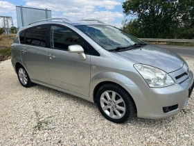 Обява за продажба на Toyota Corolla verso 1.8 VVTi/129p.s. ~7 900 лв. - изображение 1