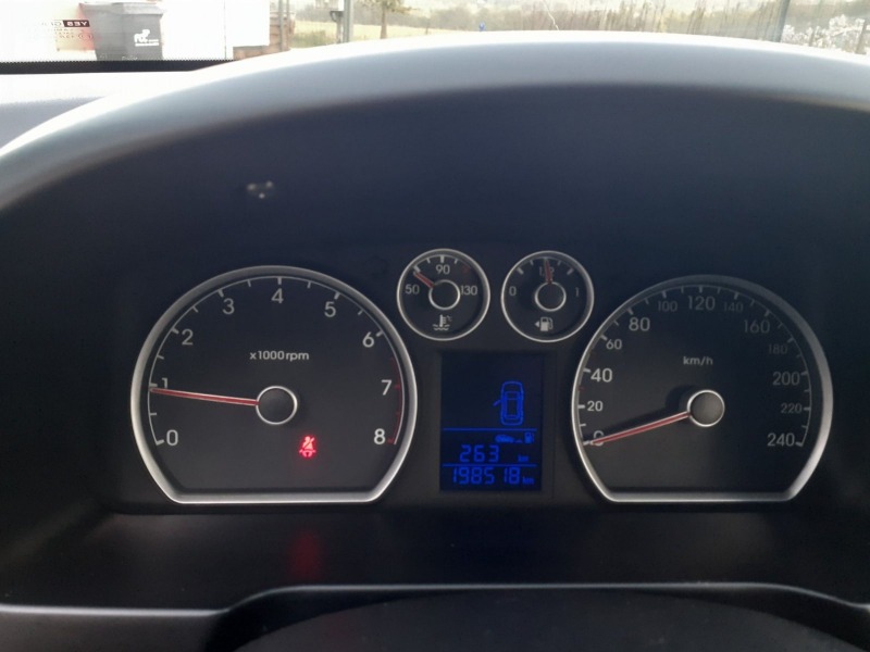 Hyundai I30 1.4i klimatik , снимка 16 - Автомобили и джипове - 42622814