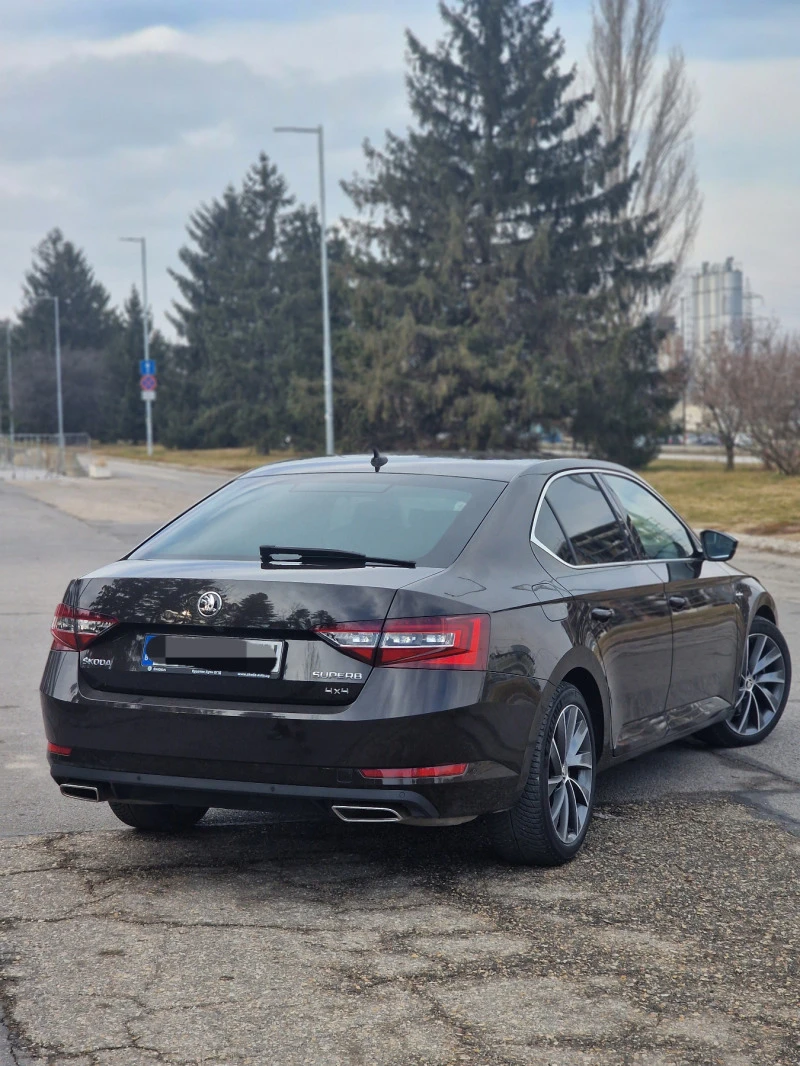 Skoda Superb 2.0 TSI, снимка 4 - Автомобили и джипове - 47018383