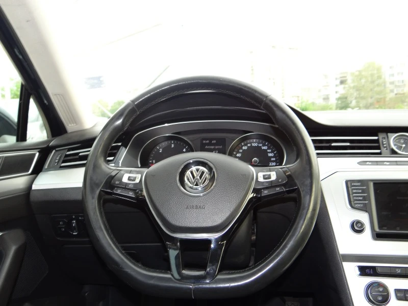 VW Passat VW Passat 2.0TDI Comfortline Blue Motion, снимка 9 - Автомобили и джипове - 45357976