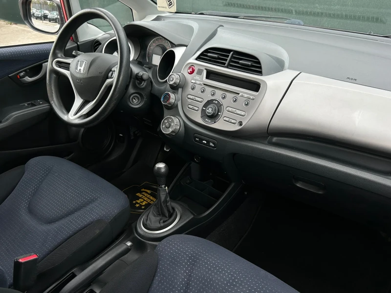 Honda Jazz, снимка 11 - Автомобили и джипове - 48128133