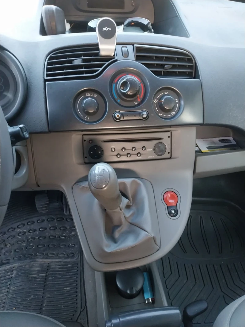 Renault Kangoo, снимка 15 - Автомобили и джипове - 48394048