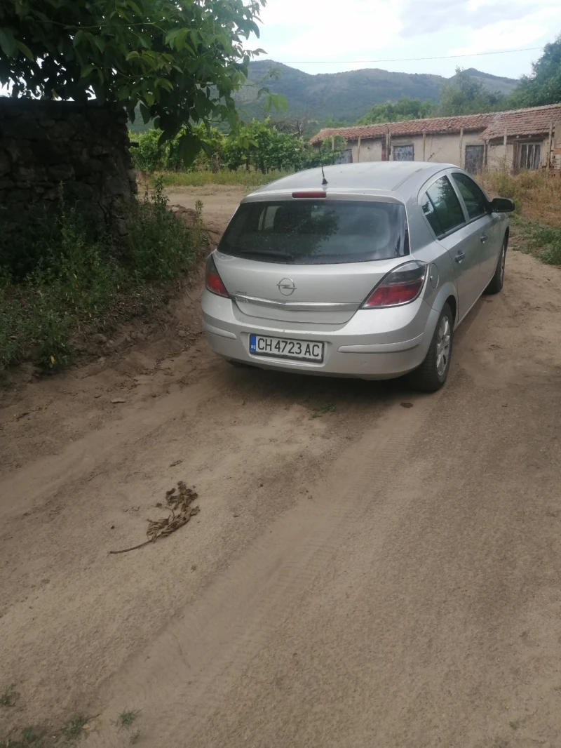 Opel Astra, снимка 3 - Автомобили и джипове - 52577909