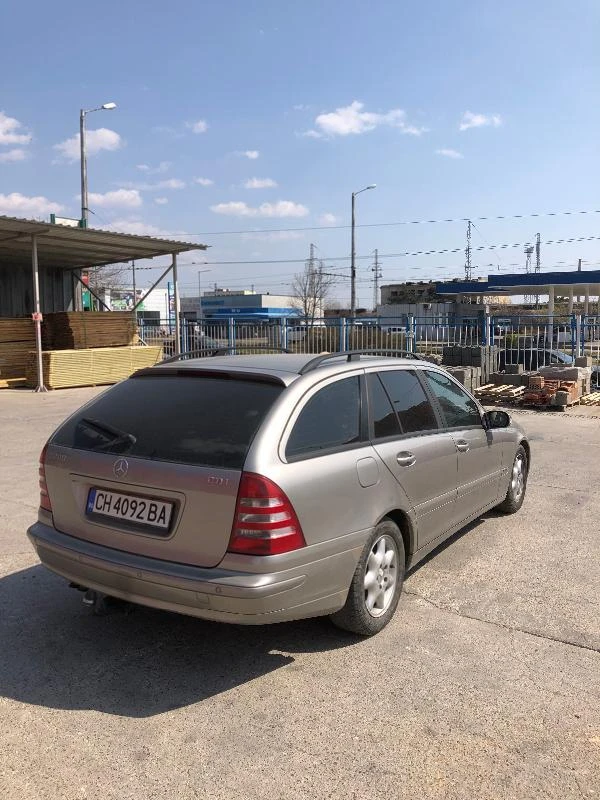 Mercedes-Benz C 200, снимка 3 - Автомобили и джипове - 36230952