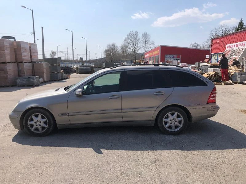 Mercedes-Benz C 200, снимка 7 - Автомобили и джипове - 36230952