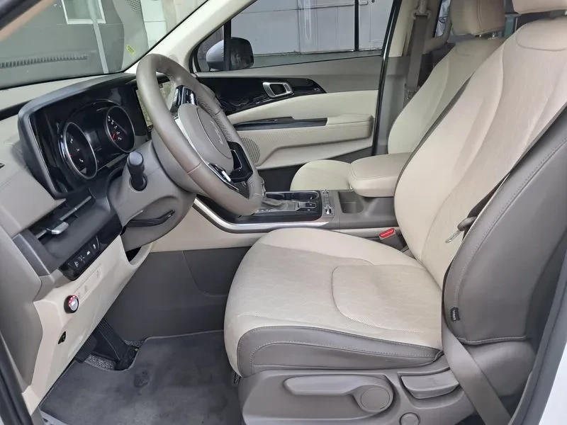 Kia Carnival �������� ��� | Mobile.bg � ����������� 6