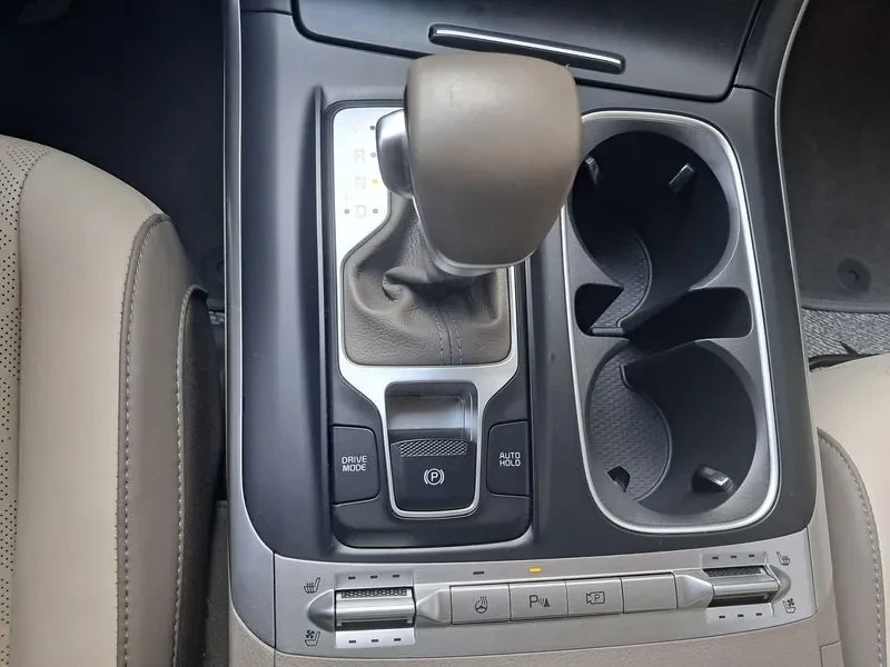 Kia Carnival �������� ��� | Mobile.bg � ����������� 13