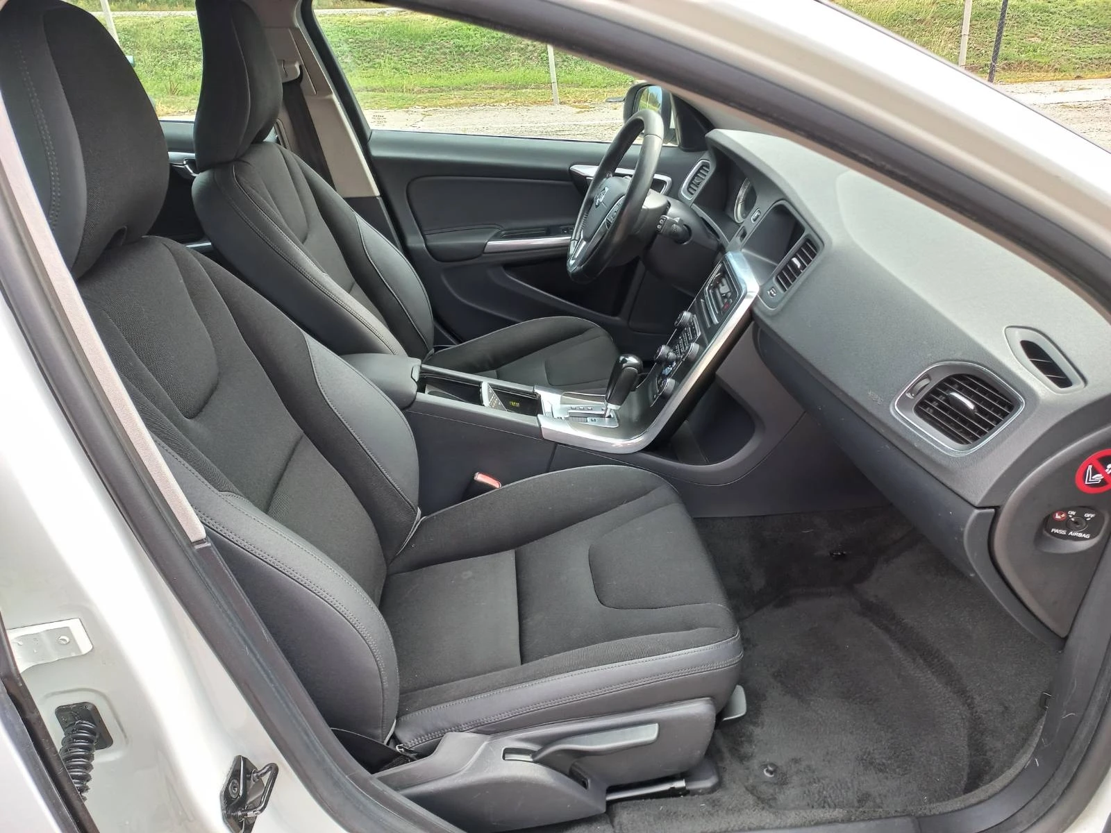 Volvo V60 2, 0 d3 avtomat | Mobile.bg — изображение 12