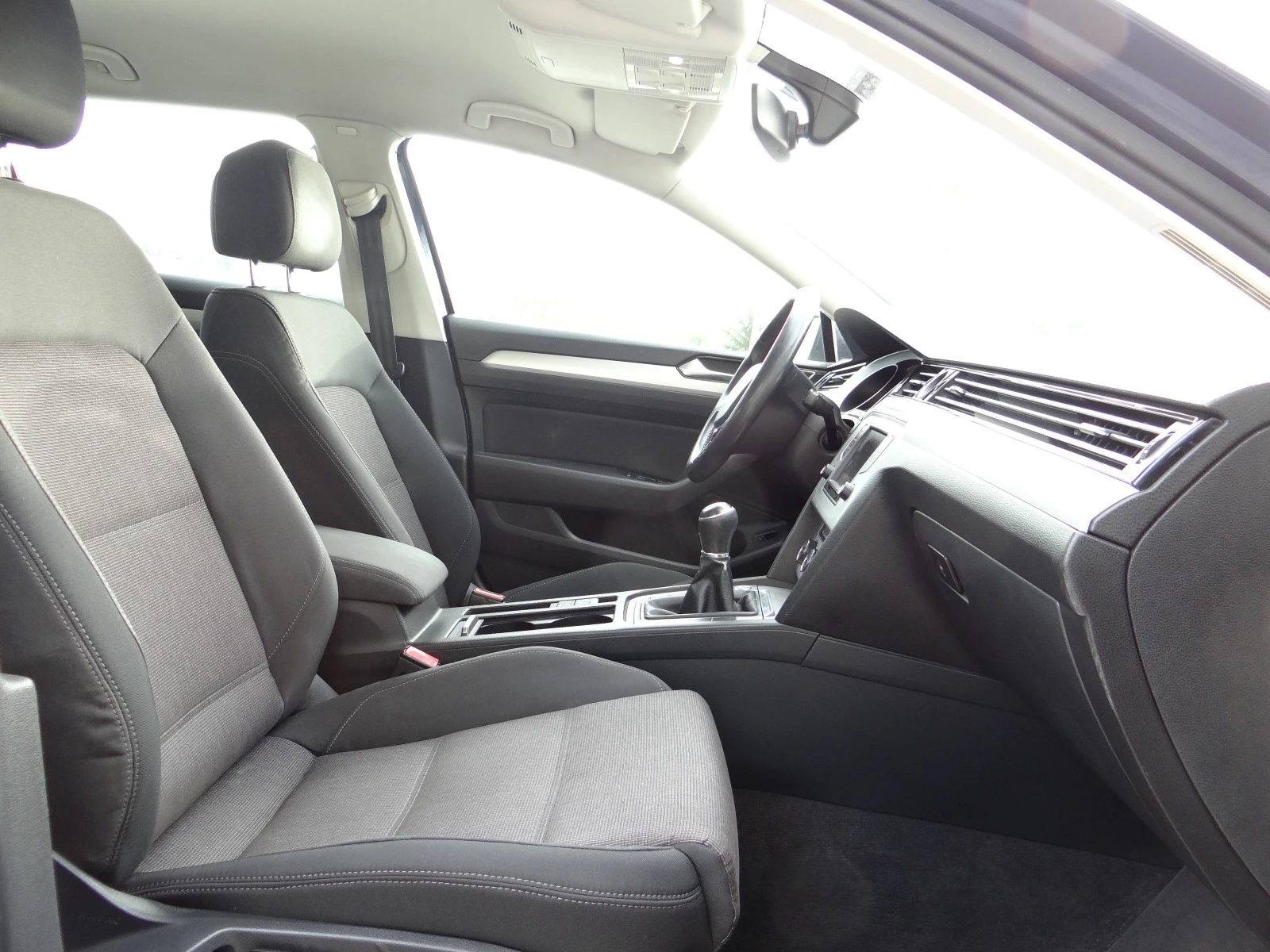 VW Passat VW Passat 2.0TDI Comfortline Blue Motion | Mobile.bg   13