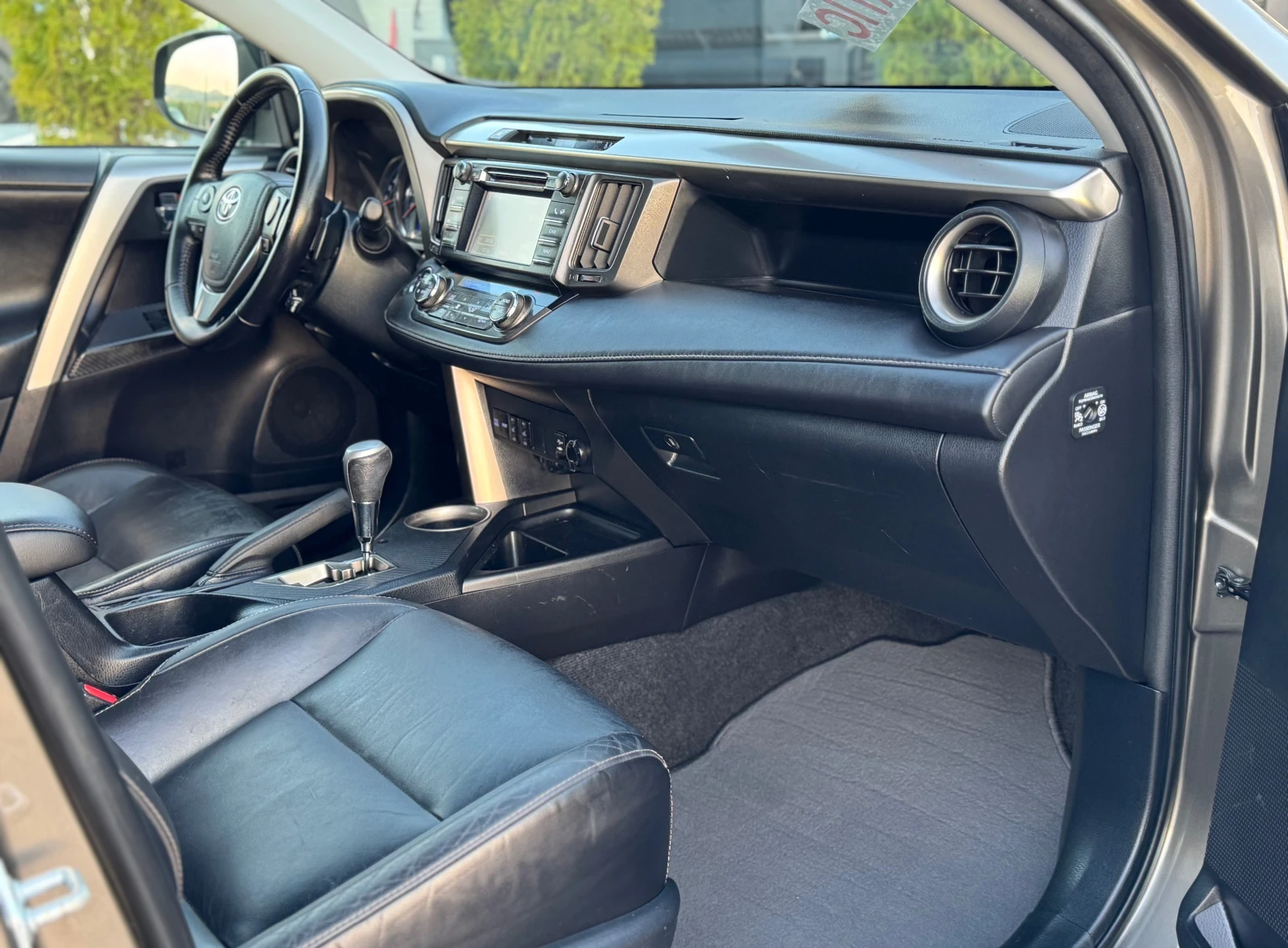 Toyota Rav4 = ИТАЛИЯ= 2.2-150= 4X4= CAMERA= NAVI= ПОДГРЕВ=  - изображение 10