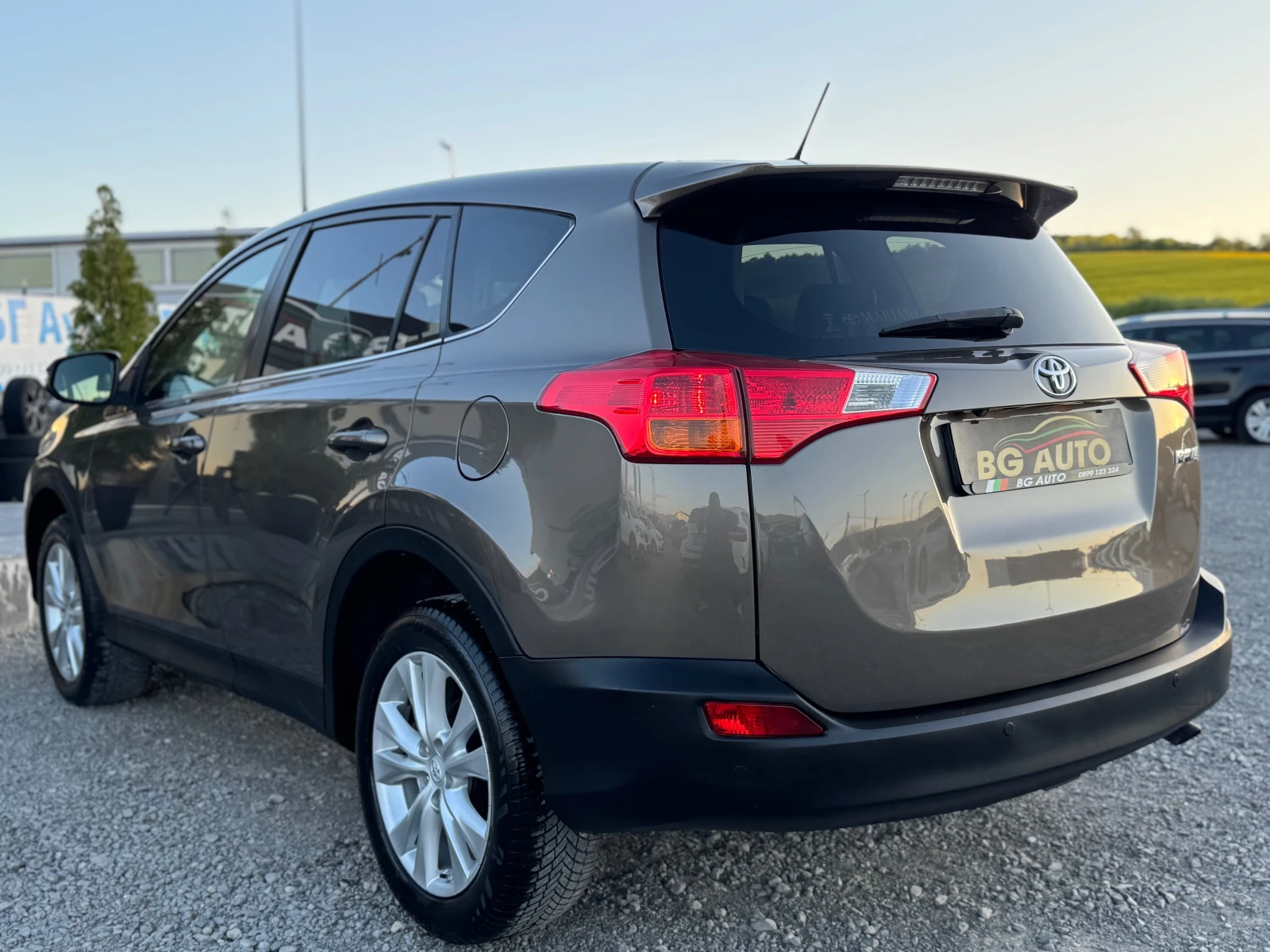 Toyota Rav4 = ИТАЛИЯ= 2.2-150= 4X4= CAMERA= NAVI= ПОДГРЕВ=  - изображение 6