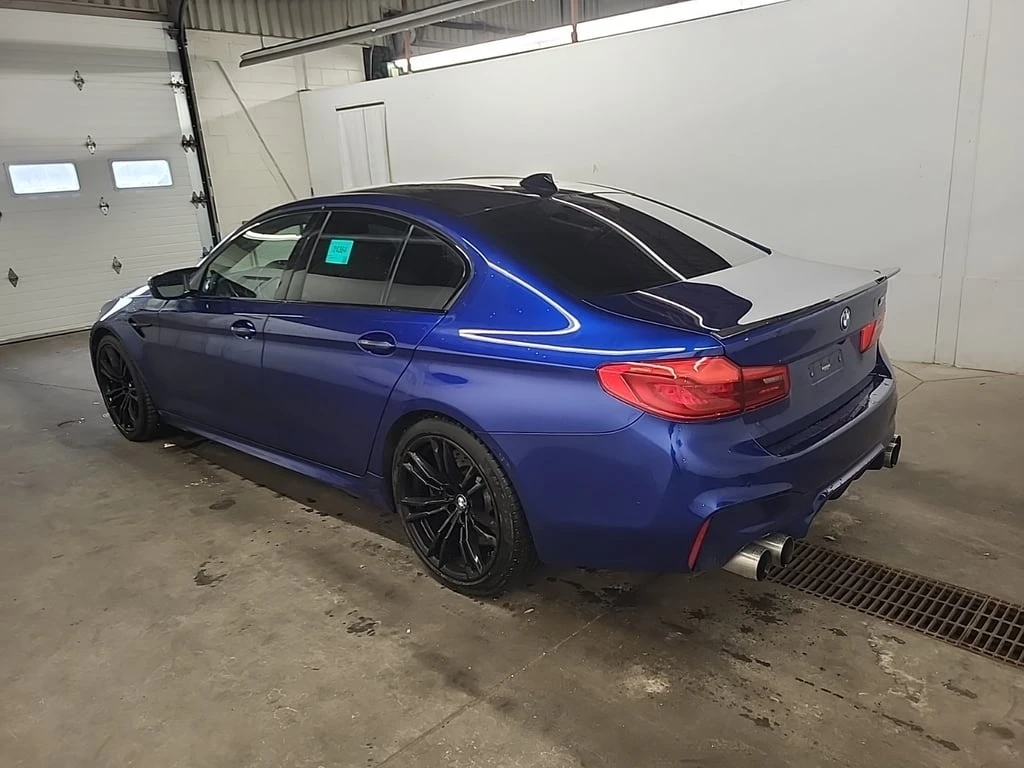 BMW M5 * SEDAN * CARFAX * БЕЗ ПЪРВОНАЧАЛНА ВНОСКА - изображение 4