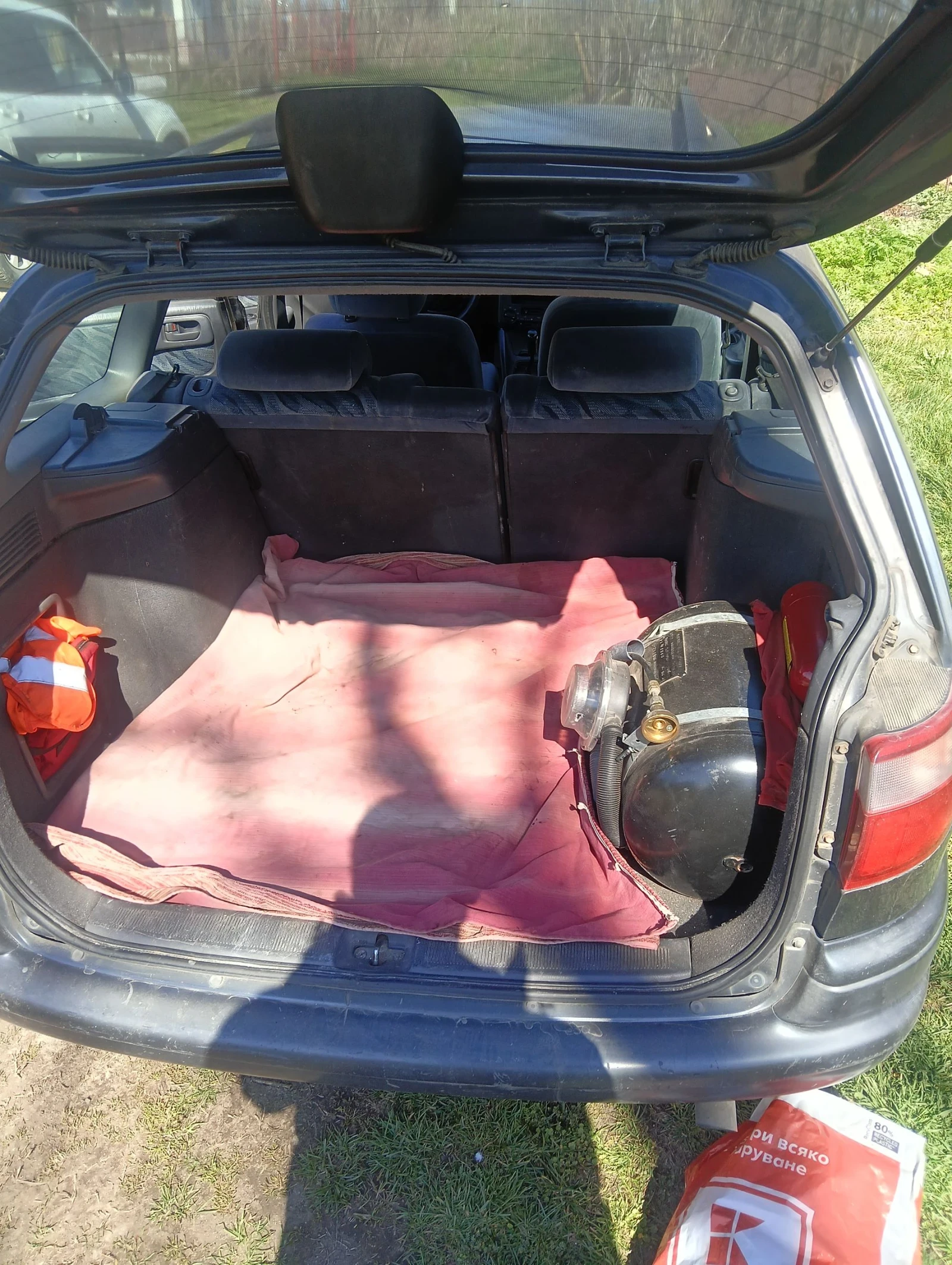 Toyota Carina 2.0, снимка 5 - Автомобили и джипове - 53740311