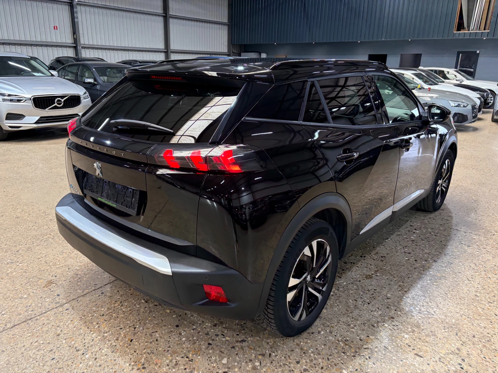 Peugeot 2008 50 kWh Allure, снимка 5 - Автомобили и джипове - 53894189