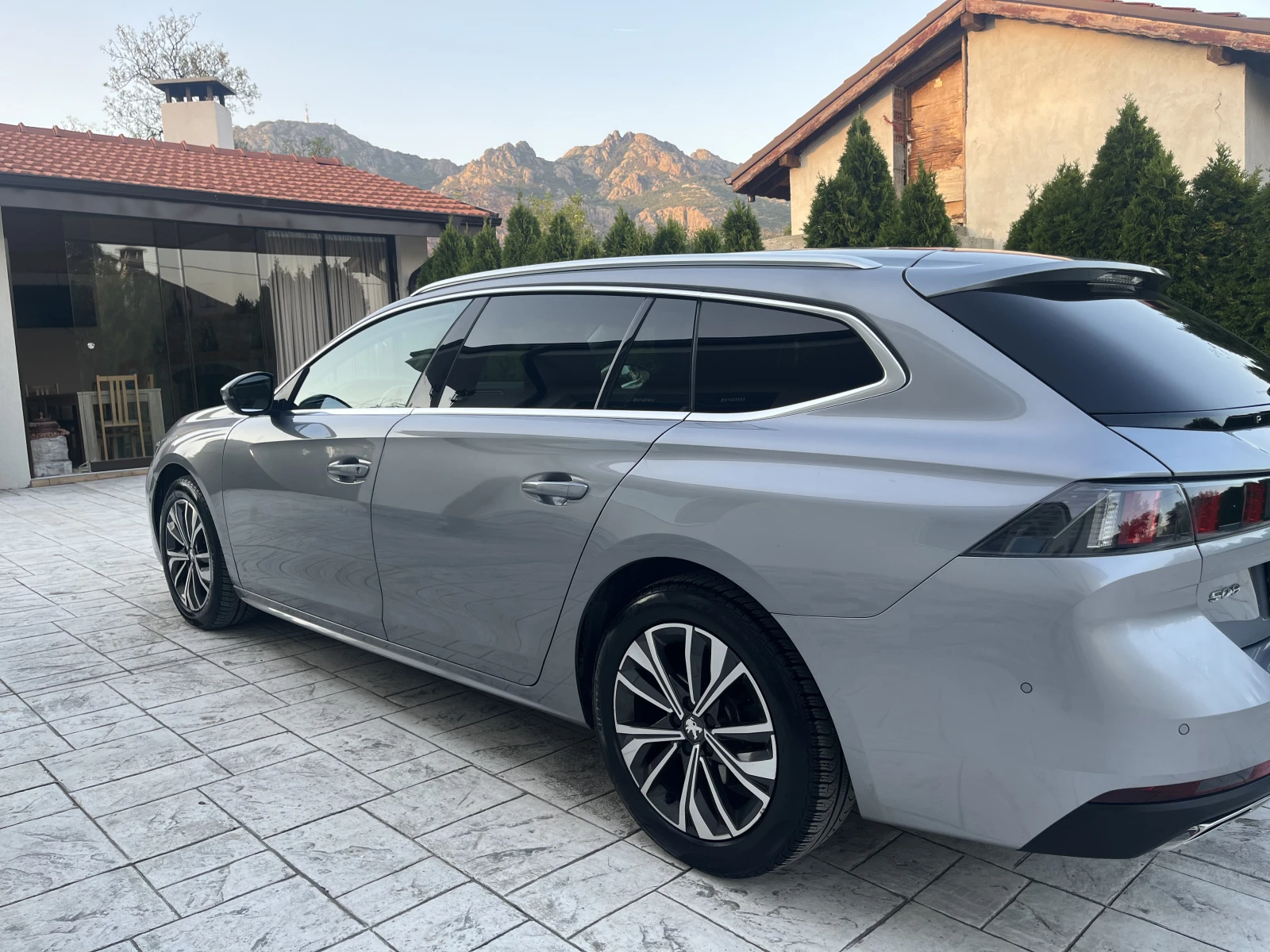 Peugeot 508 1 5 HDI AVTO KATO NAVI, снимка 8 - Автомобили и джипове - 53966451