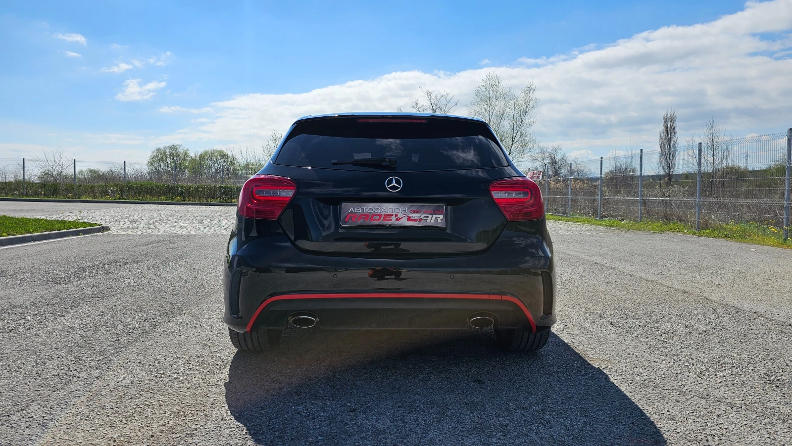 Mercedes-Benz A 200 AMG -LINE Panorama/Premium/NAVI/Distronik, снимка 4 - Автомобили и джипове - 54155889