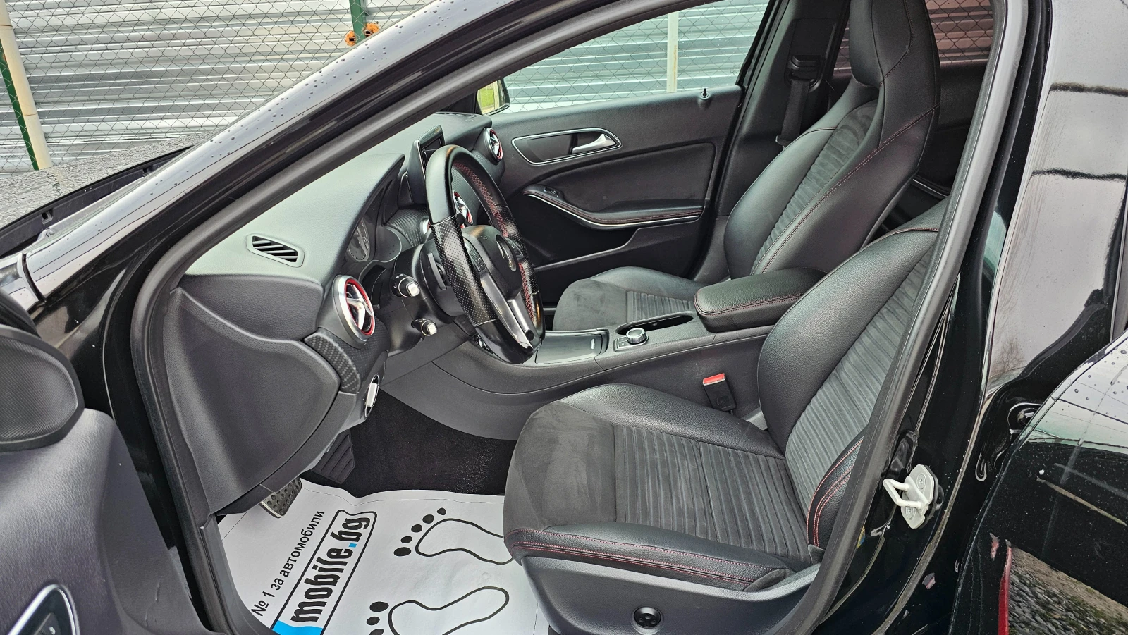 Mercedes-Benz A 200 AMG -LINE Panorama/Premium/NAVI/Distronik, снимка 9 - Автомобили и джипове - 54155889