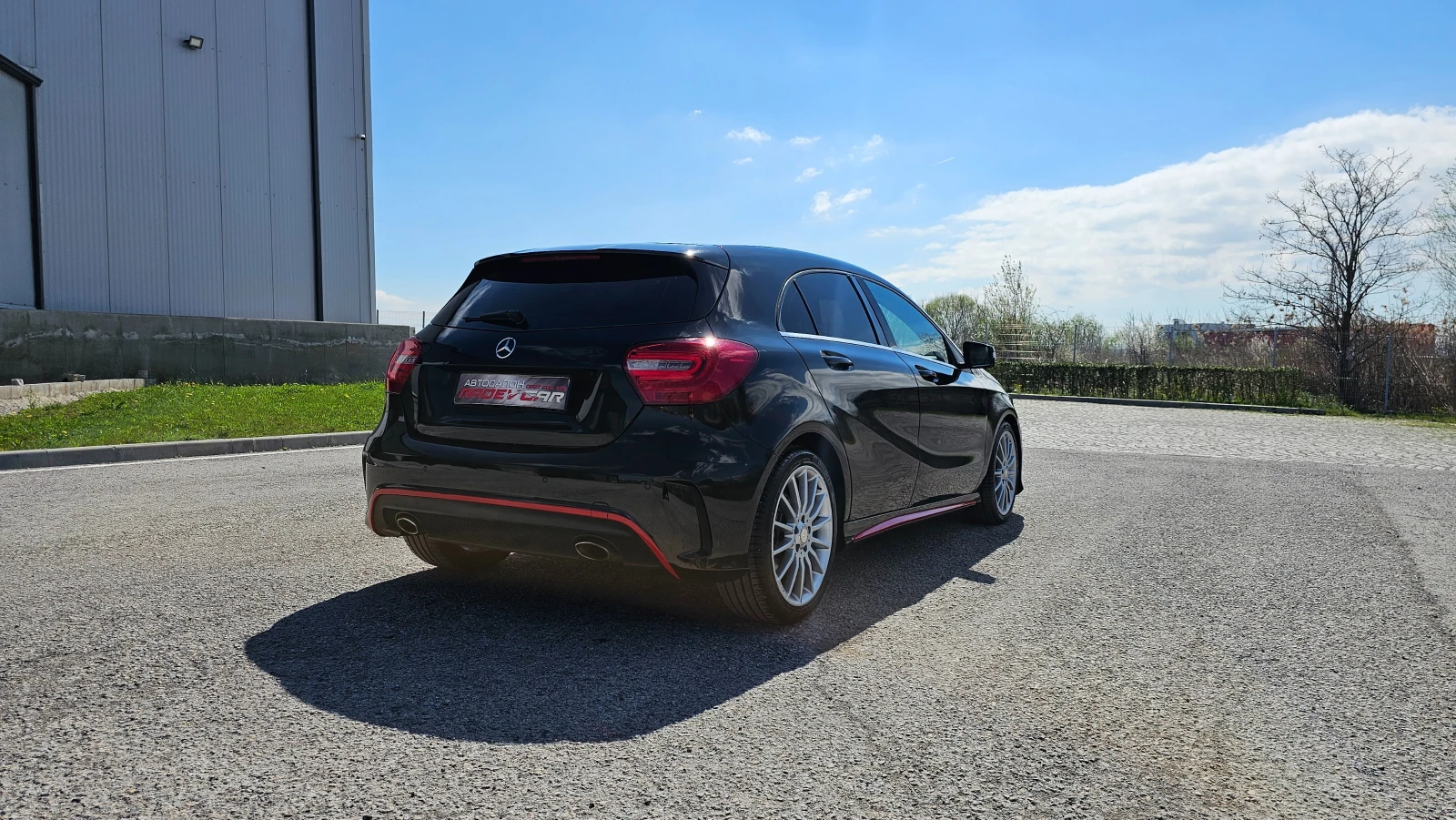 Mercedes-Benz A 200 AMG -LINE Panorama/Premium/NAVI/Distronik, снимка 5 - Автомобили и джипове - 54155889