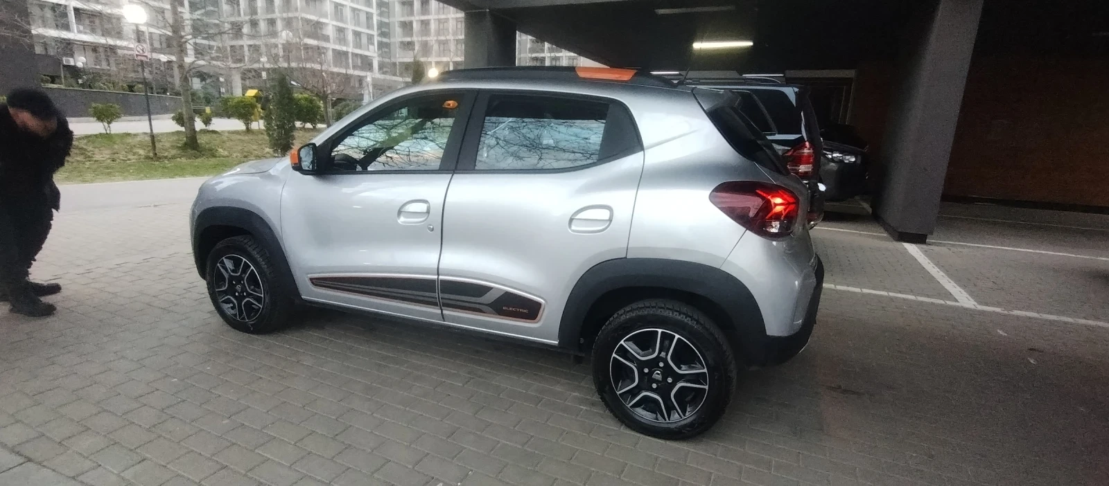 Dacia Spring, снимка 3 - Автомобили и джипове - 54170139