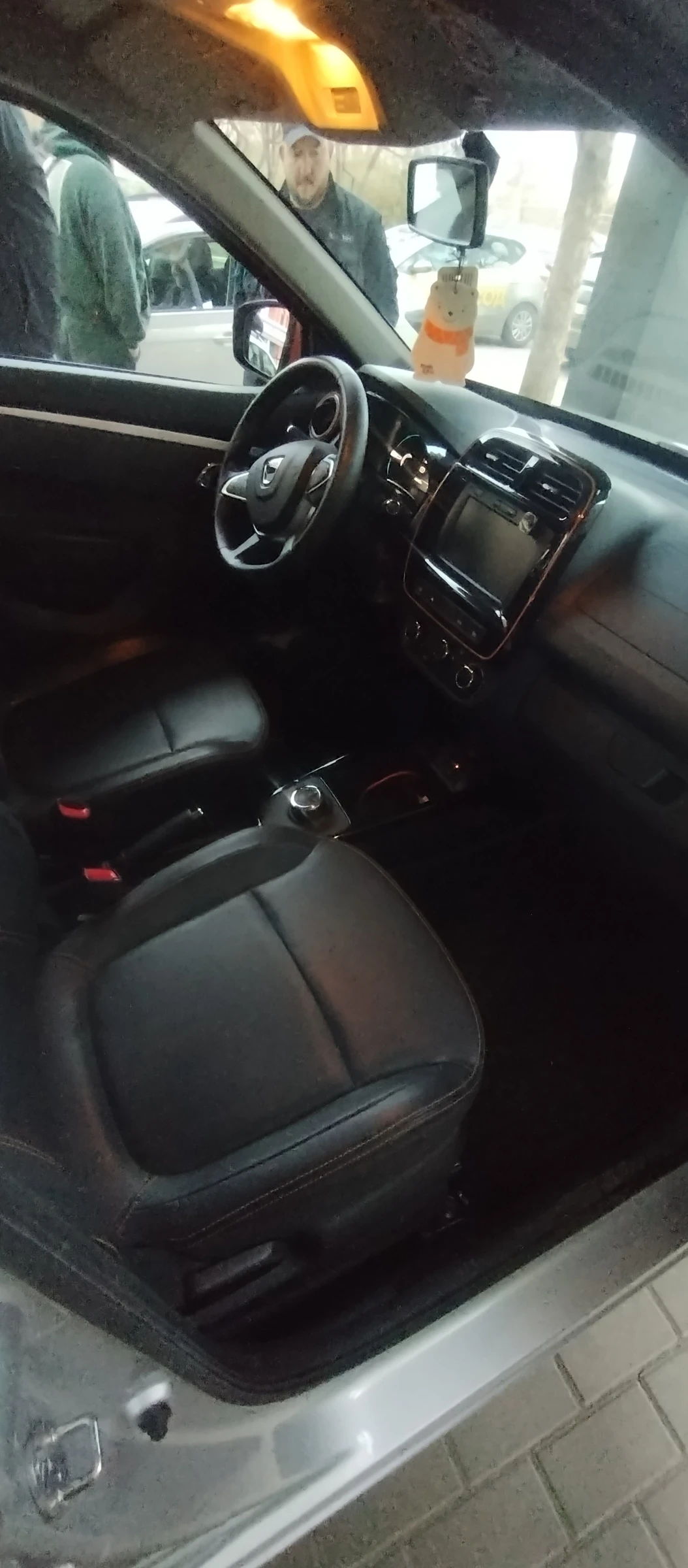 Dacia Spring, снимка 5 - Автомобили и джипове - 54170139