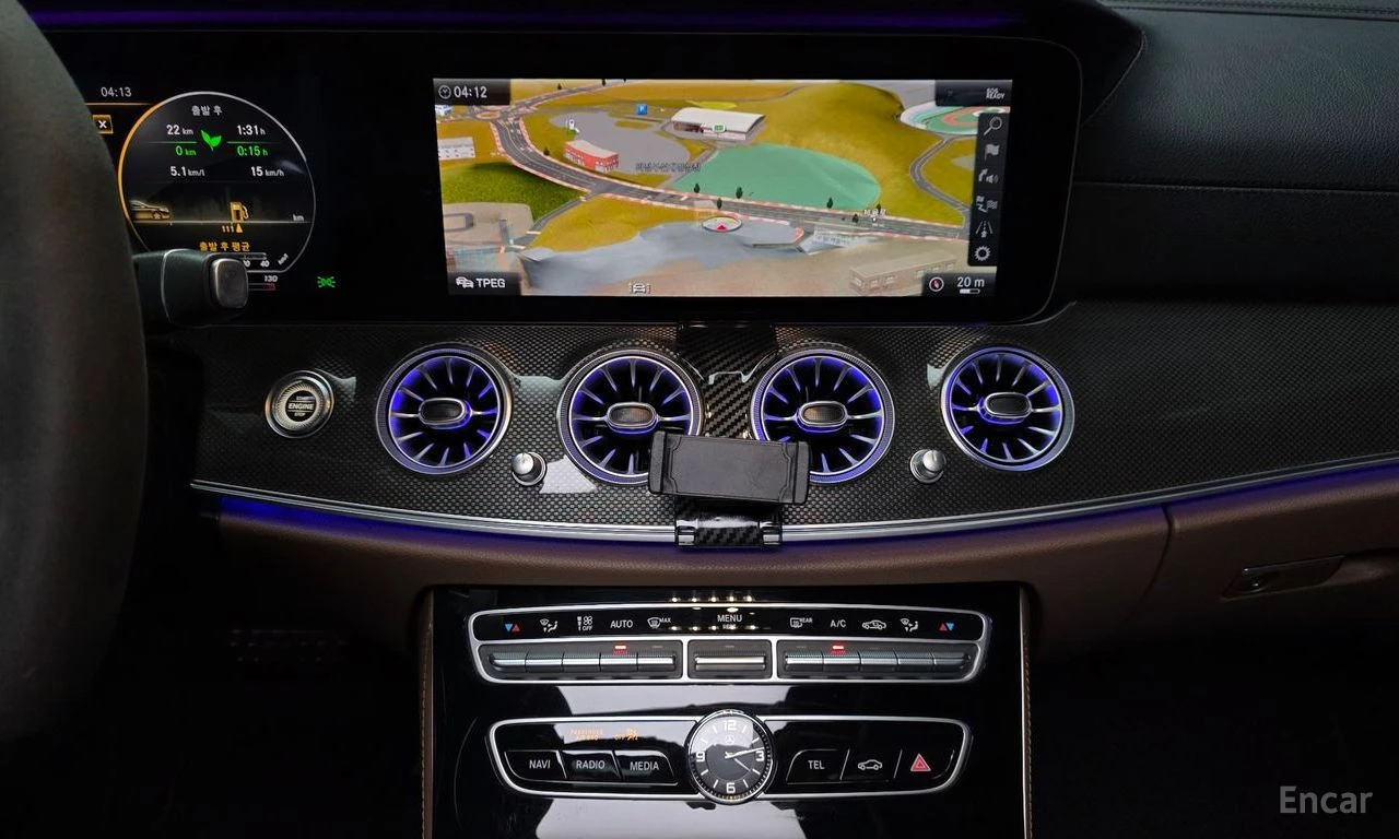 Mercedes-Benz E 53 AMG 4MATIC* + * 3D* BURMESTER* ОБДУХВАНЕ* ХЕДЪП* ДИСТР, снимка 9 - Автомобили и джипове - 54417598