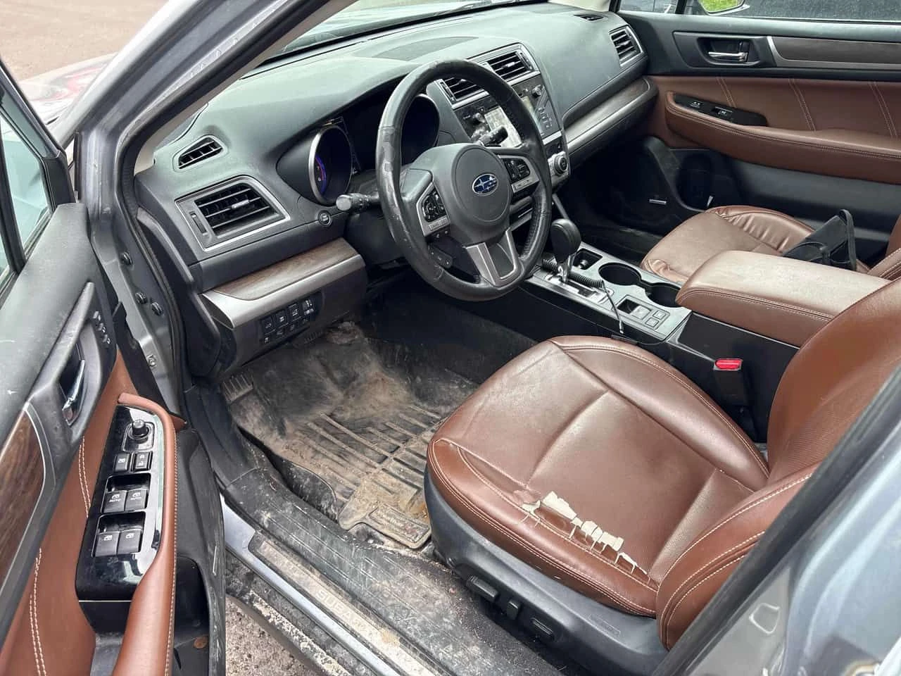 Subaru Outback * 5dr Wgn CVT 2.5i w/Tech Pkg * PANO* KEYLESS* , снимка 5 - Автомобили и джипове - 54456903