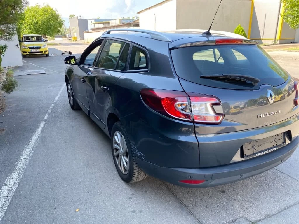 Renault Megane 1.5dci edc, снимка 3 - Автомобили и джипове - 54956019