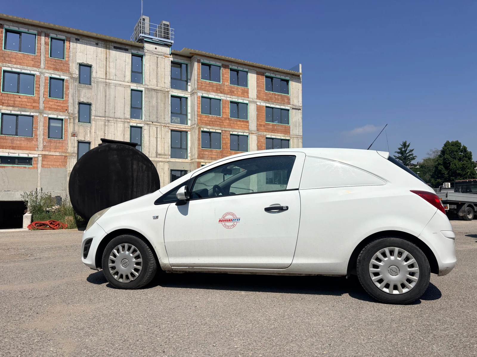 Opel Corsa 1.4, снимка 12 - Автомобили и джипове - 55378328