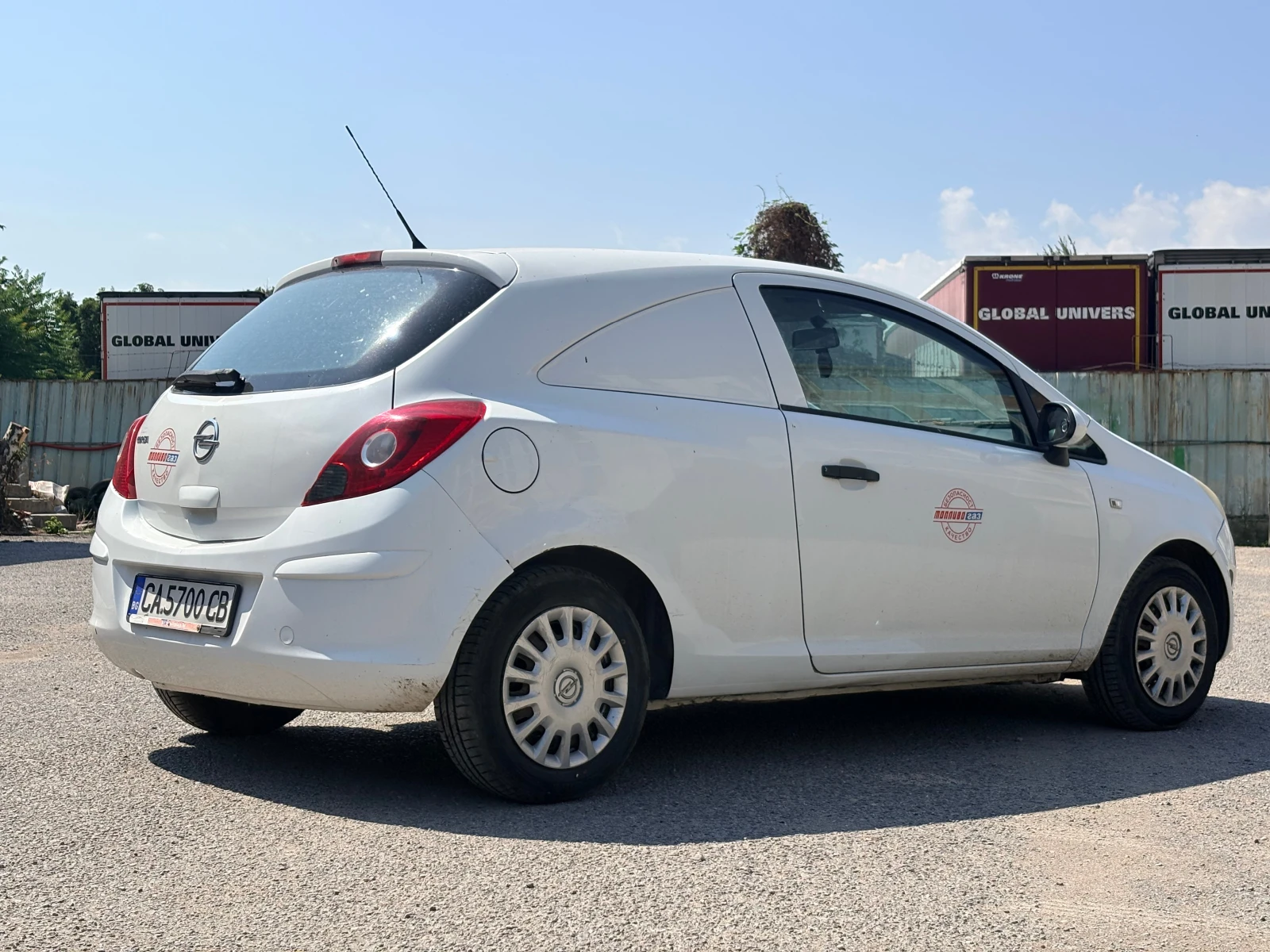 Opel Corsa 1.4, снимка 15 - Автомобили и джипове - 55378328