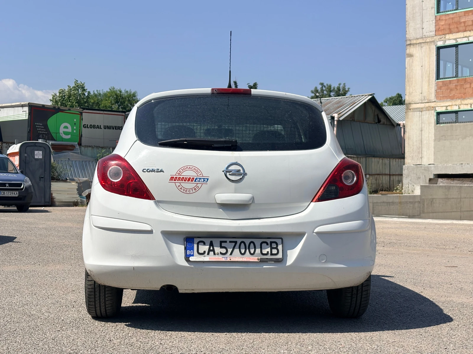 Opel Corsa 1.4, снимка 14 - Автомобили и джипове - 55378328