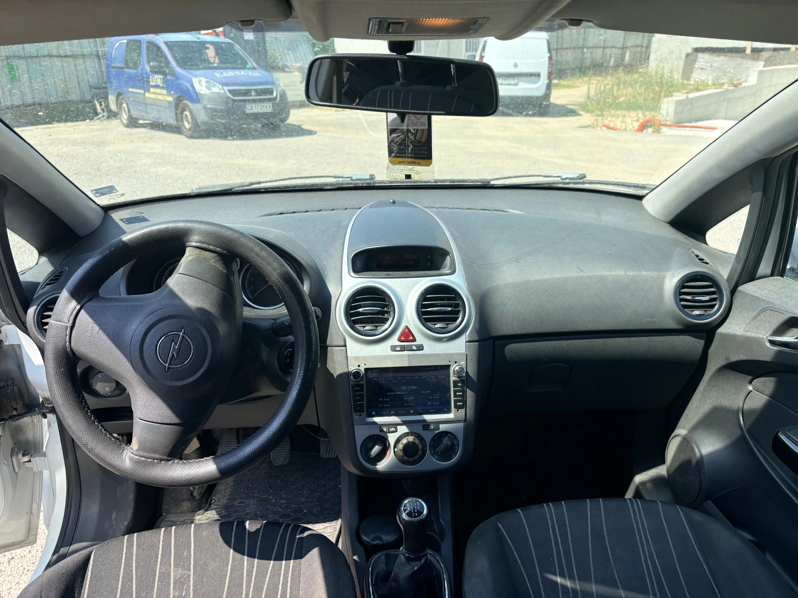 Opel Corsa 1.4, снимка 6 - Автомобили и джипове - 55378328