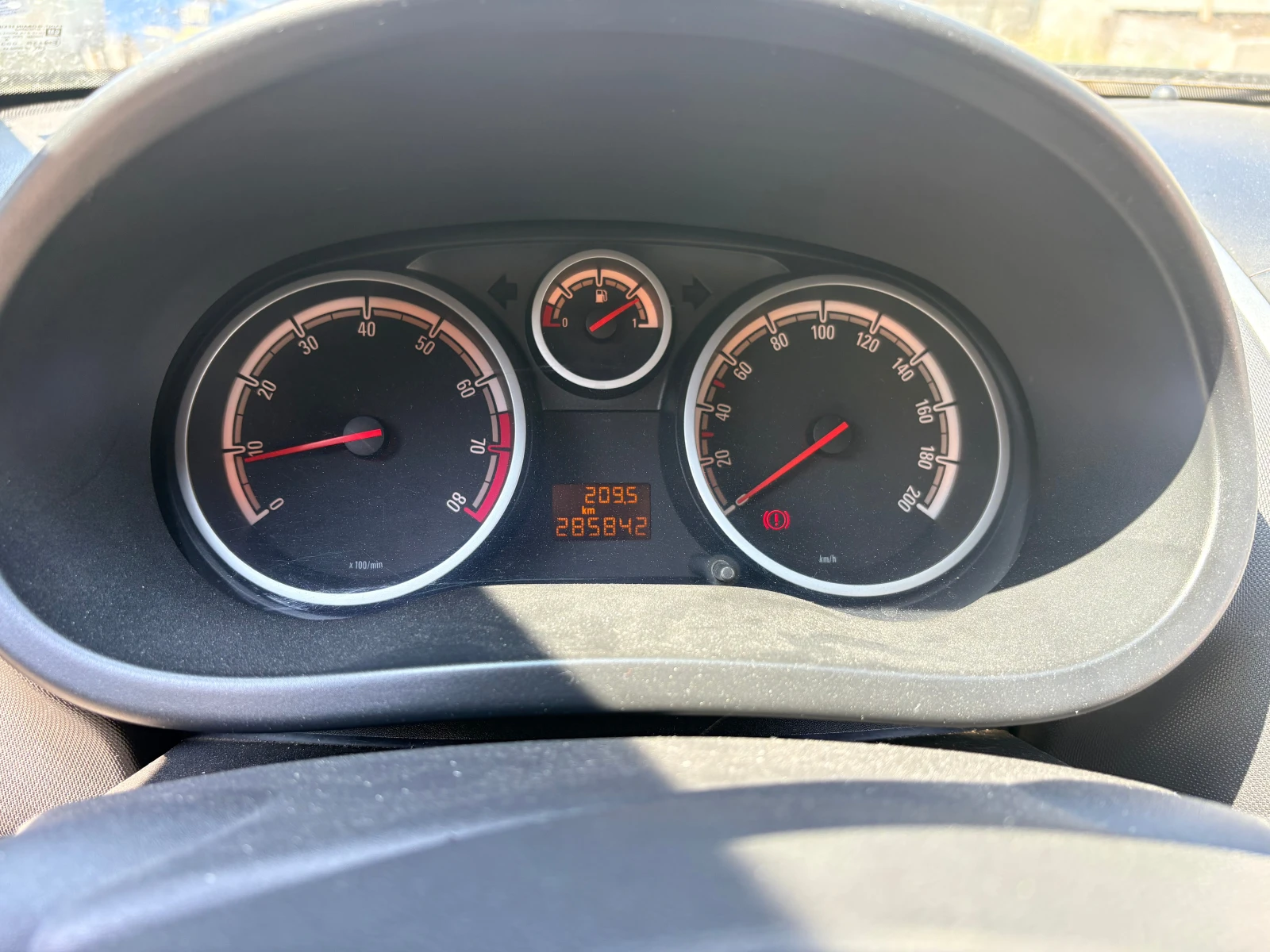 Opel Corsa 1.4, снимка 10 - Автомобили и джипове - 55378328