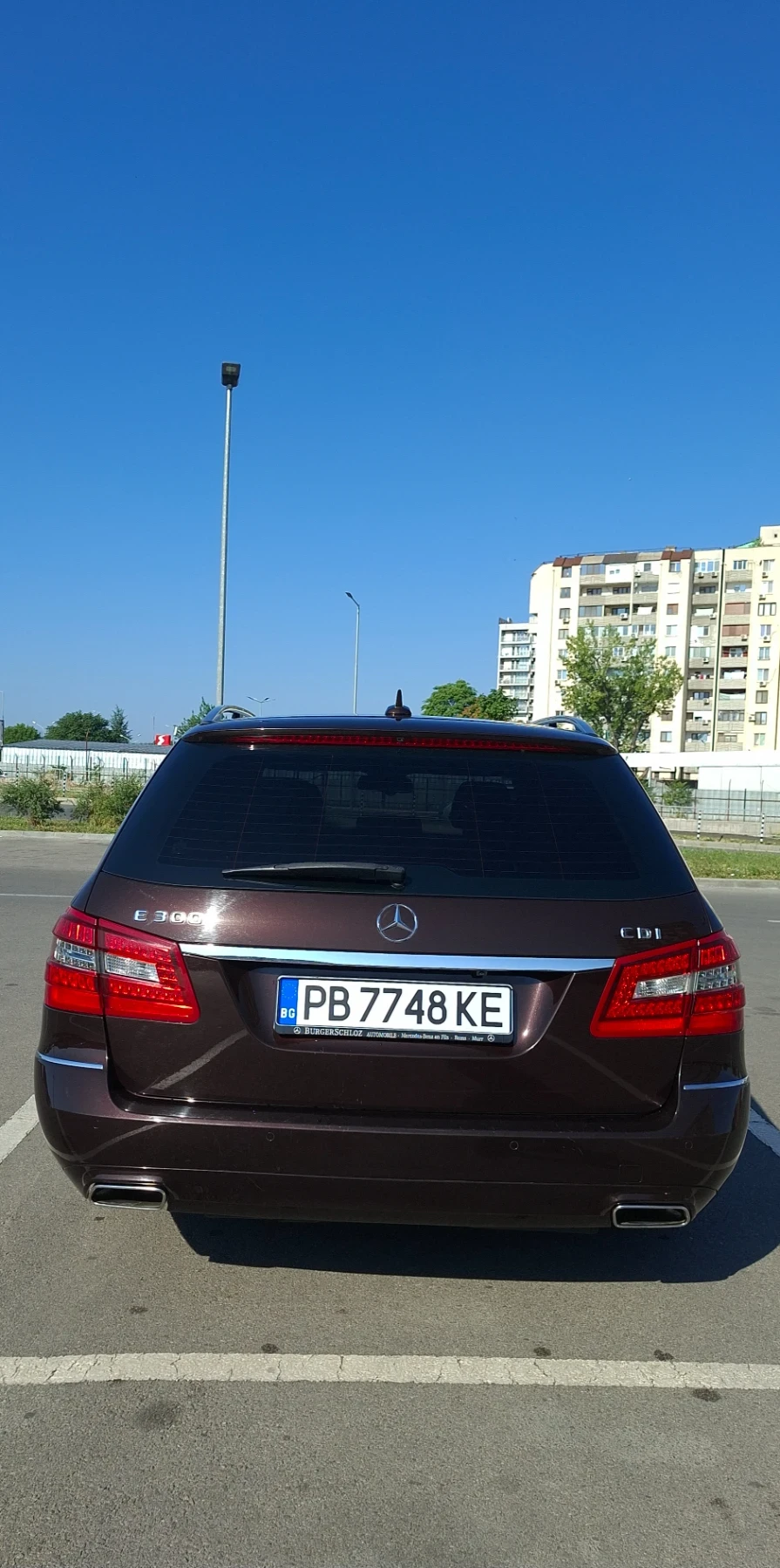 Mercedes-Benz E 300, снимка 8 - Автомобили и джипове - 55446412