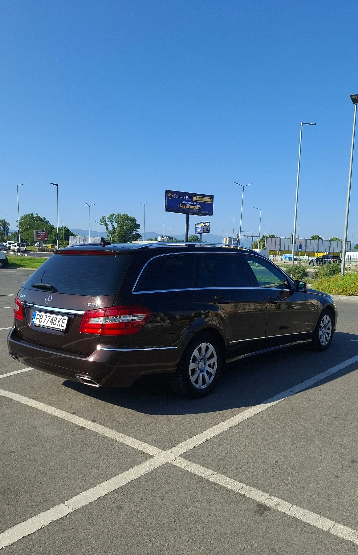 Mercedes-Benz E 300, снимка 7 - Автомобили и джипове - 55446412
