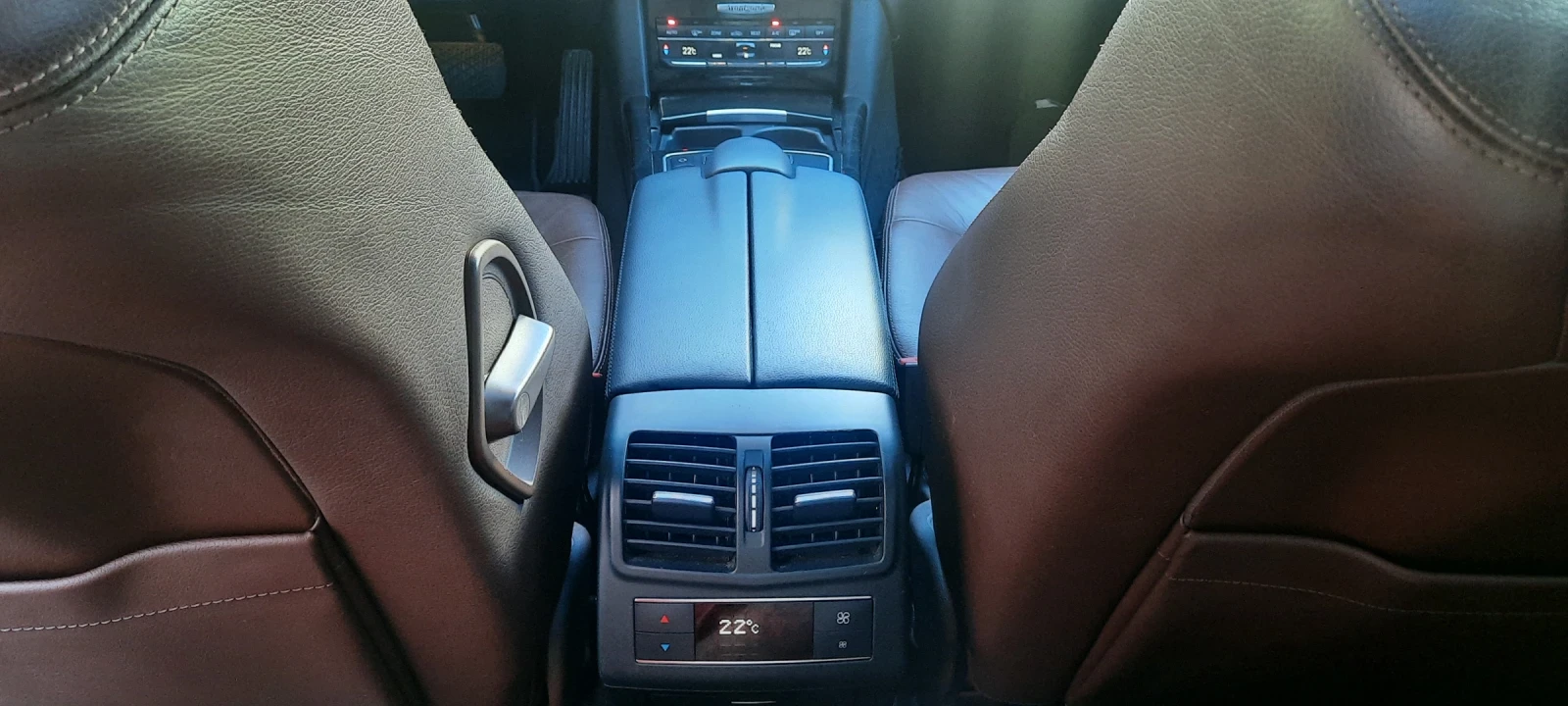 Mercedes-Benz E 300, снимка 14 - Автомобили и джипове - 55446412