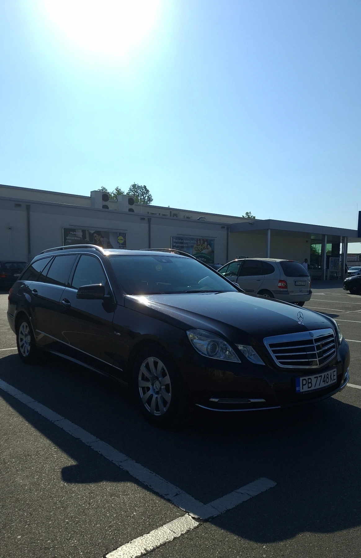 Mercedes-Benz E 300, снимка 3 - Автомобили и джипове - 55446412