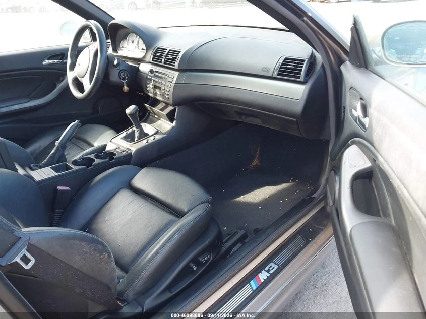 BMW M3 2004 BMW M3, снимка 10 - Автомобили и джипове - 56289191