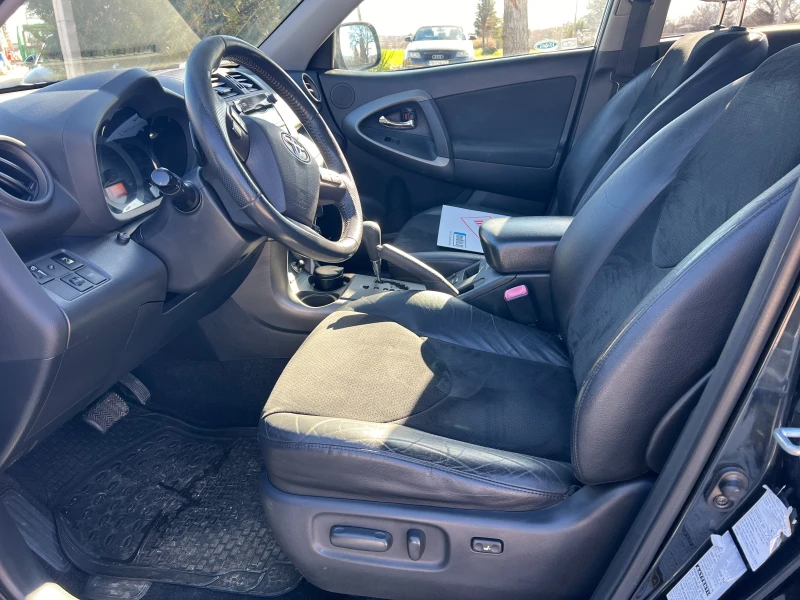 Toyota Rav4 2.2D4D, снимка 11 - Автомобили и джипове - 49471029