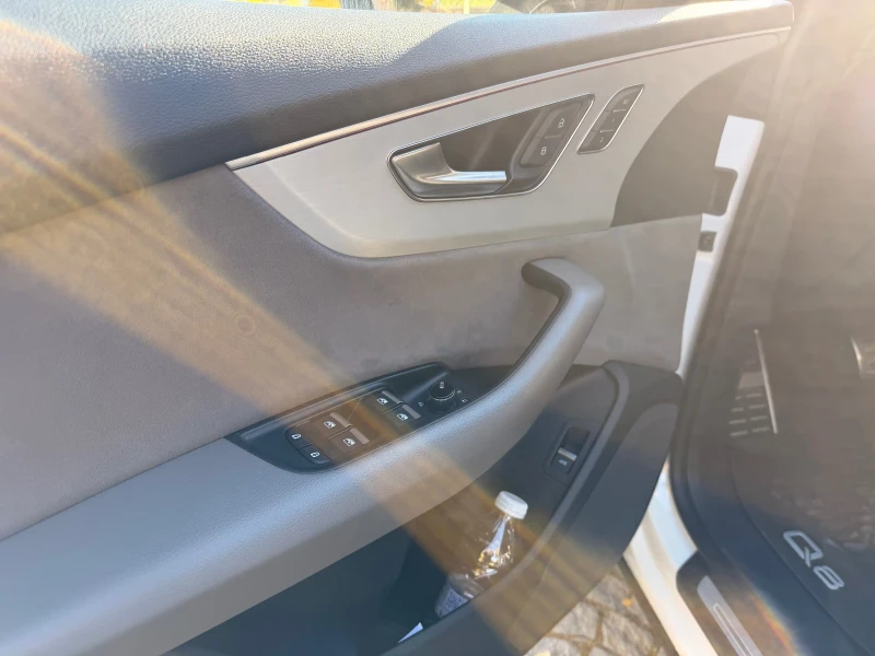 Audi Q8 50 TDI , снимка 11 - Автомобили и джипове - 52110283