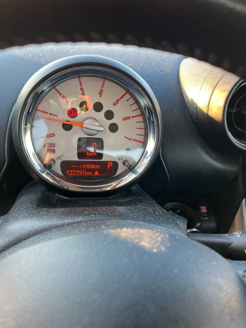 Mini Countryman COOPER D ALL4, снимка 6 - Автомобили и джипове - 52815033