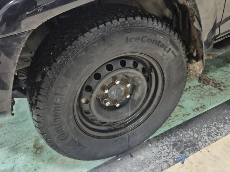 Toyota 4runner * 4WD * CARFAX * БЕЗ ПЪРВОНАЧАЛНА ВНОСКА, снимка 6 - Автомобили и джипове - 52874400