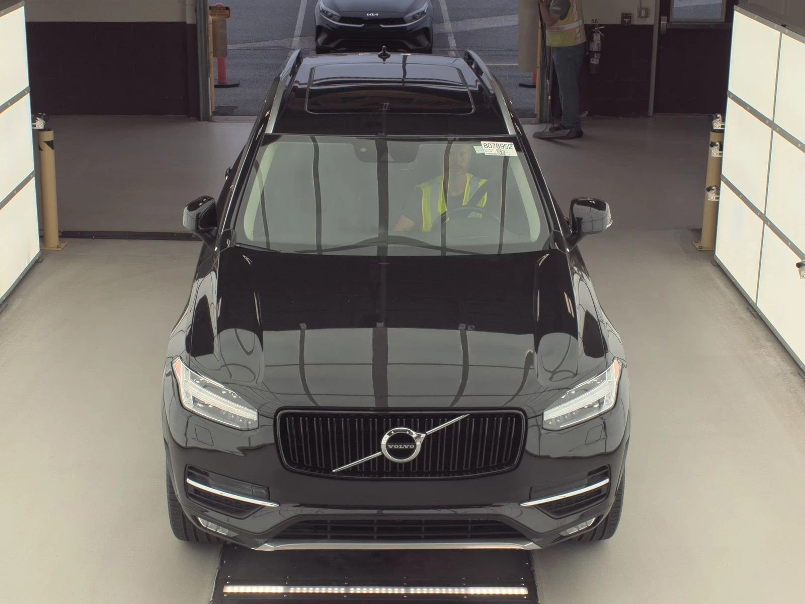 Volvo Xc90 T6 Momentum* Distronic* Keyless* 7Seats* Panorama* - изображение 2
