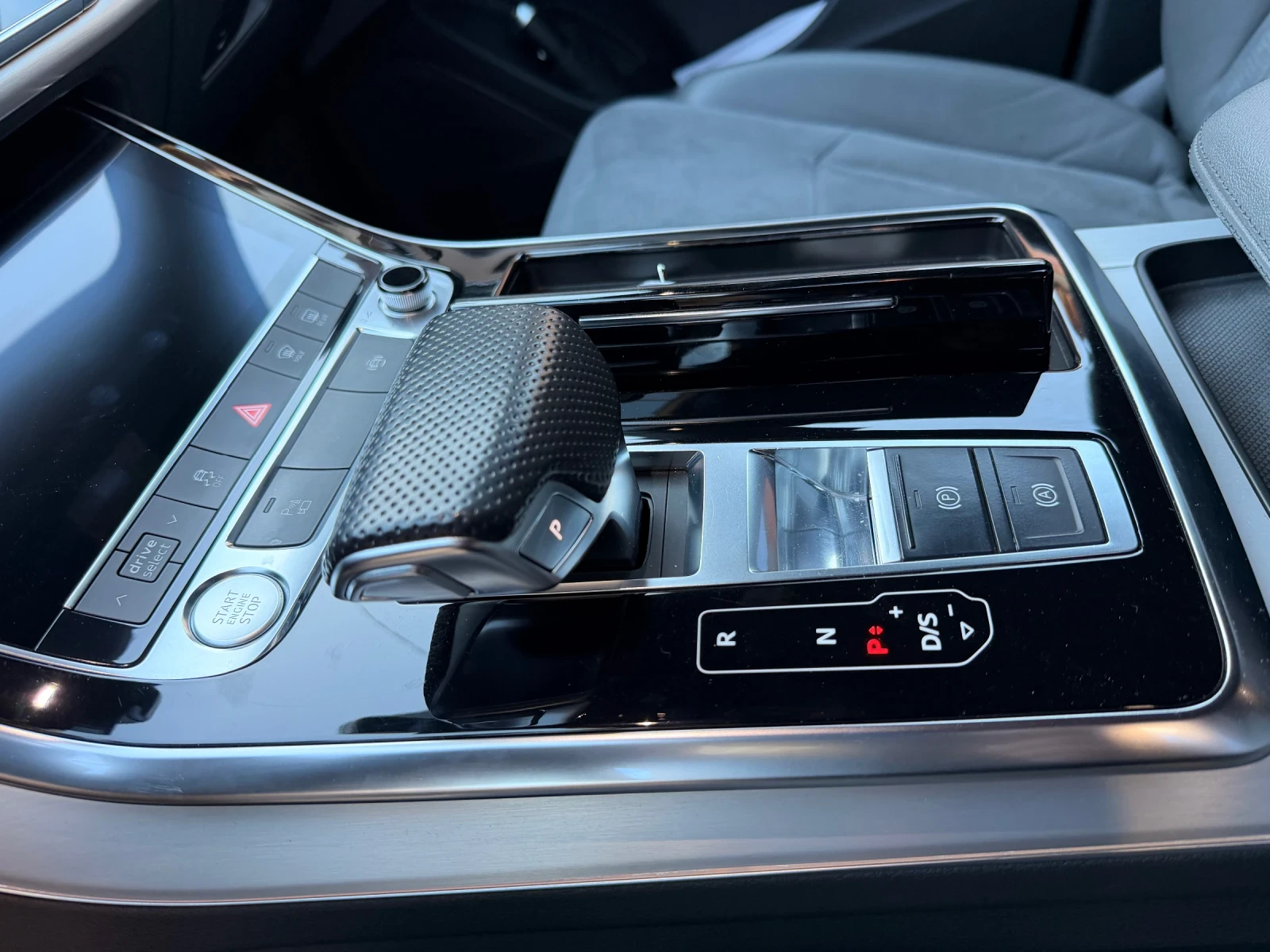 Audi Q8 50 TDI  - изображение 8