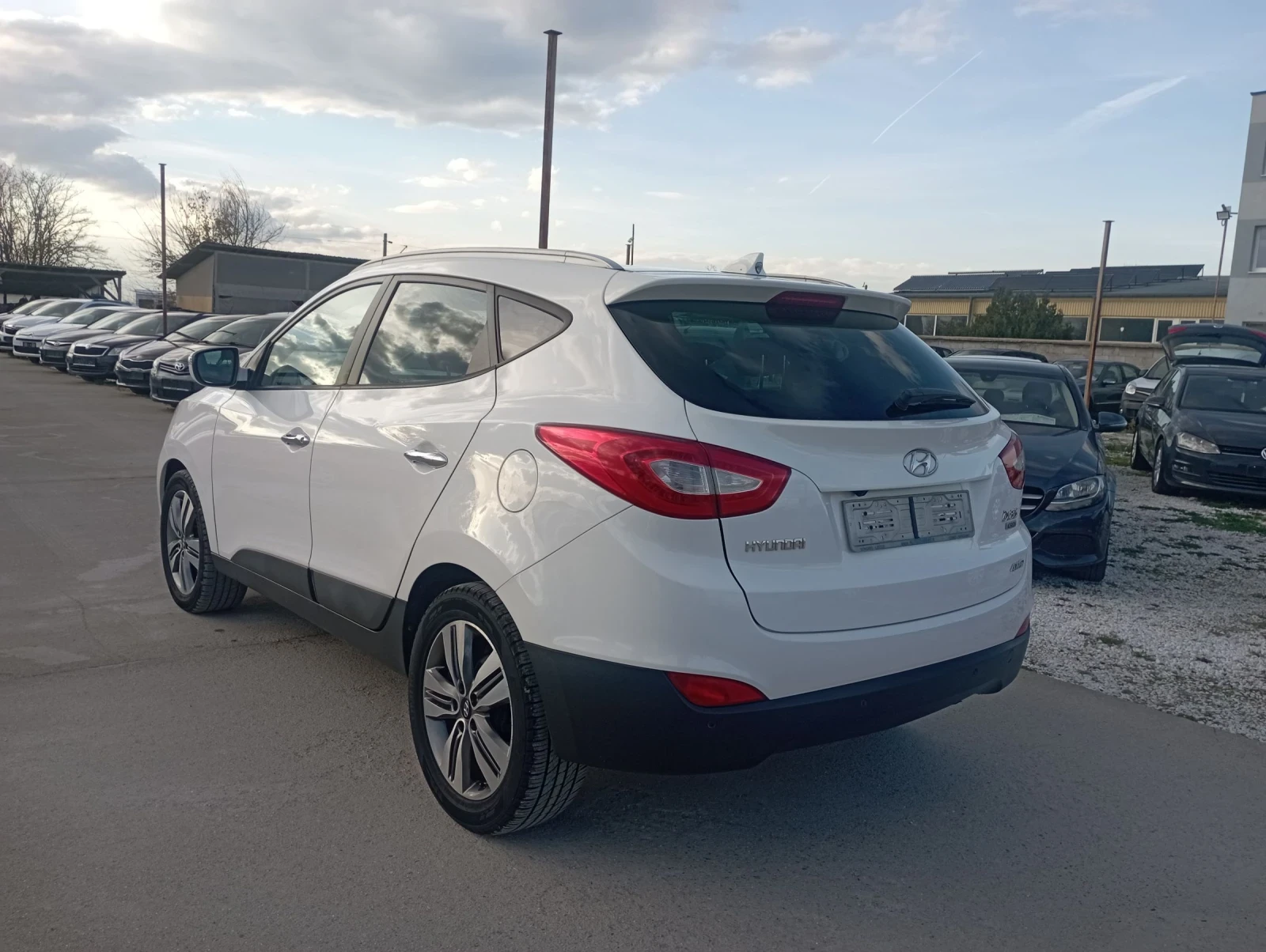 Hyundai IX35 2.0, 4х4, Кожа, Панорама  - изображение 4