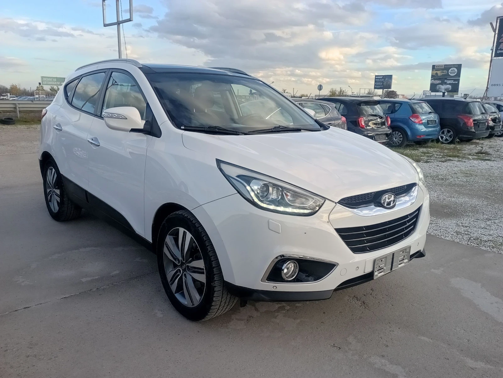 Hyundai IX35 2.0, 4х4, Кожа, Панорама  - изображение 3