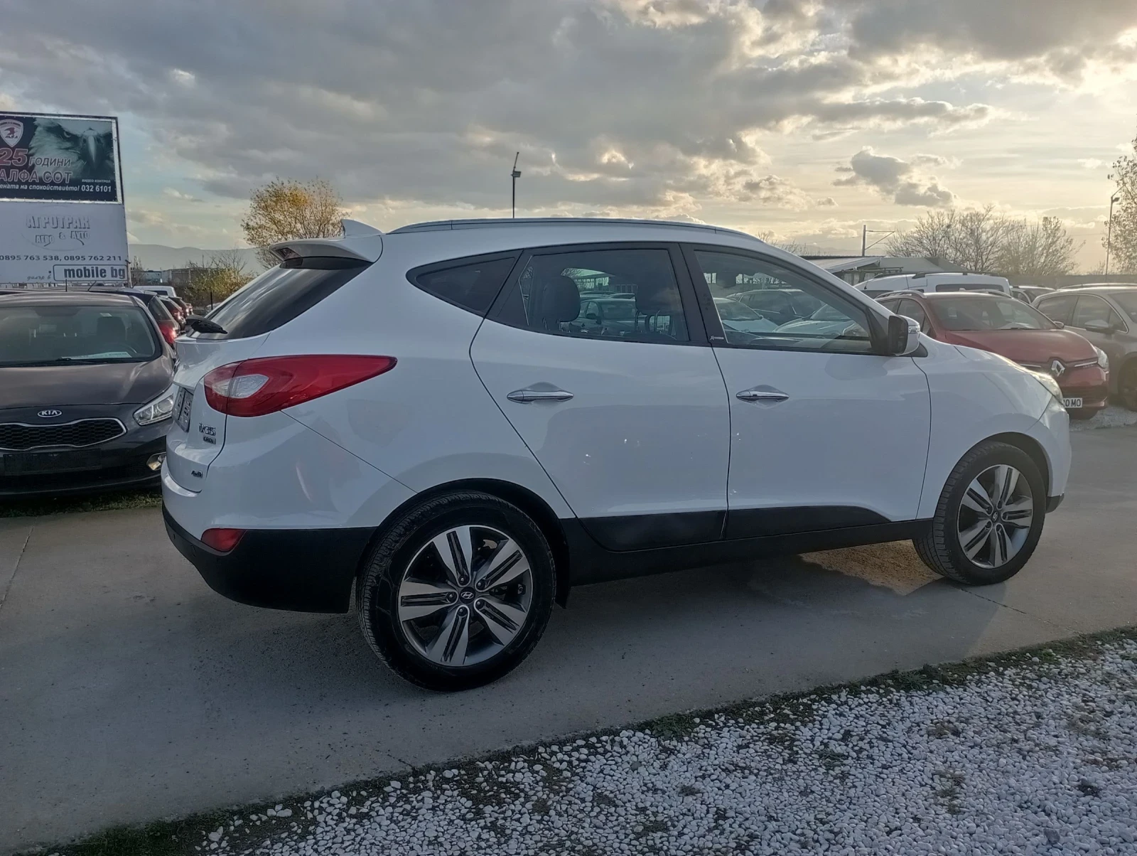 Hyundai IX35 2.0, 4х4, Кожа, Панорама  - изображение 6