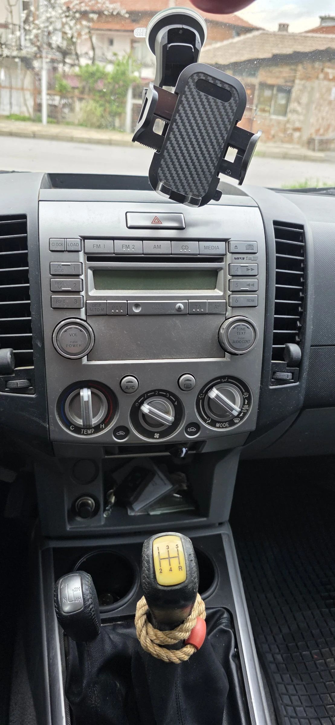 Mazda BT-50 2, 5tdi, снимка 12 - Автомобили и джипове - 54529808